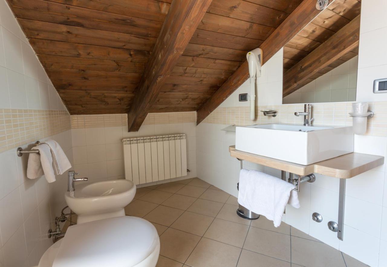 Hotel Conte Ruggero Serra San Bruno Ngoại thất bức ảnh