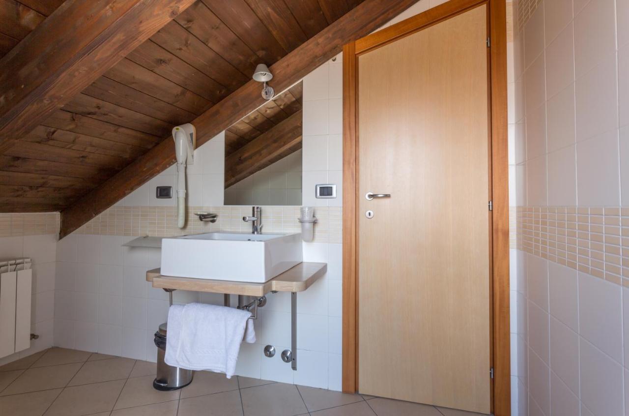 Hotel Conte Ruggero Serra San Bruno Ngoại thất bức ảnh