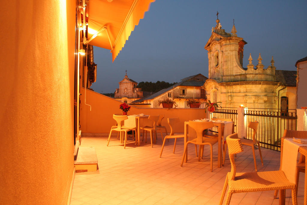 Hotel Conte Ruggero Serra San Bruno Ngoại thất bức ảnh