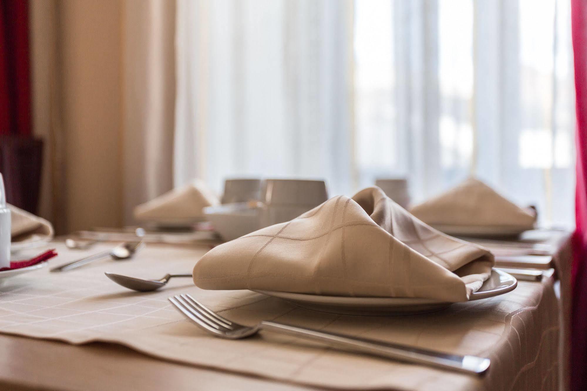 Hotel Conte Ruggero Serra San Bruno Ngoại thất bức ảnh