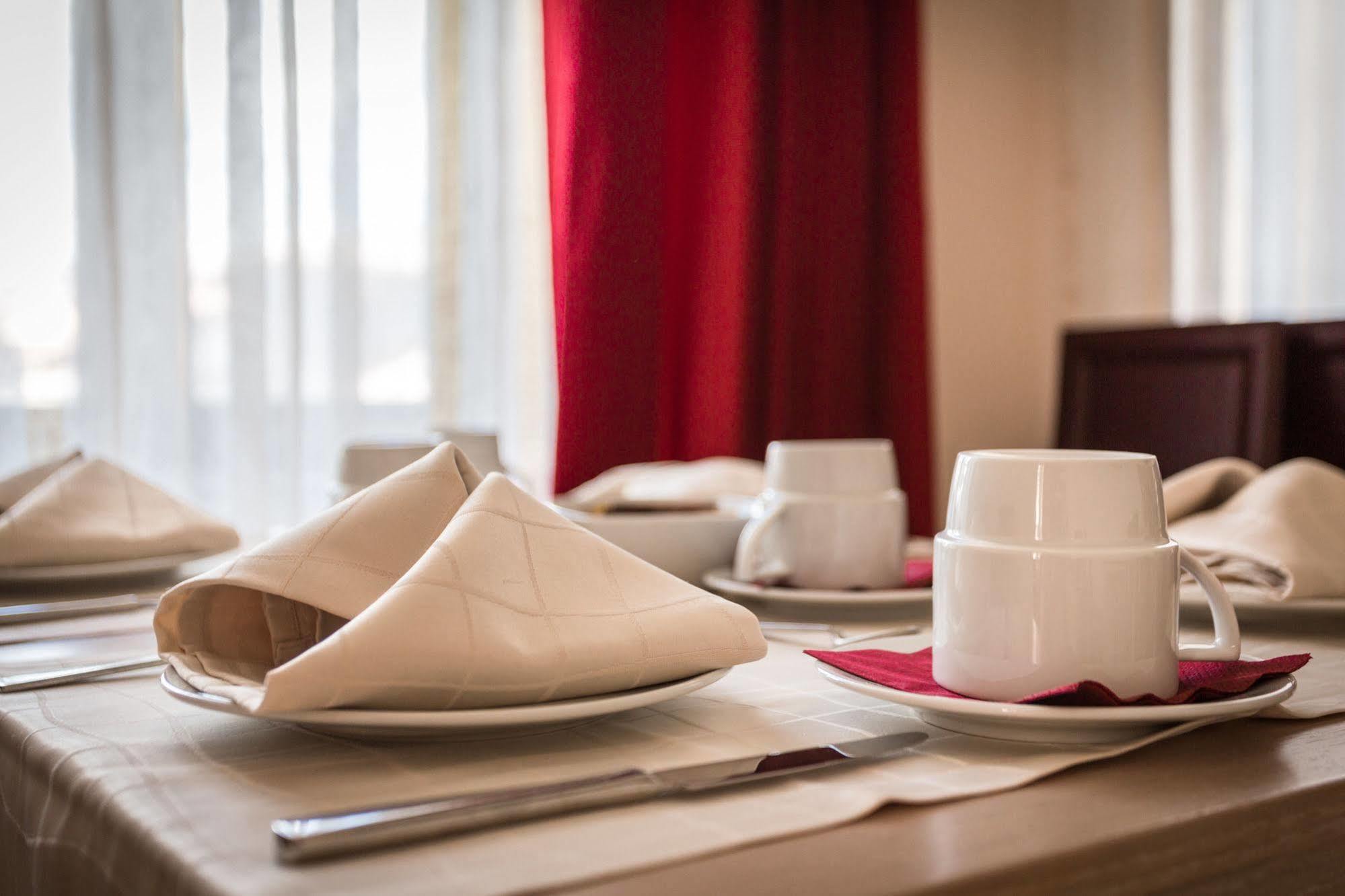 Hotel Conte Ruggero Serra San Bruno Ngoại thất bức ảnh